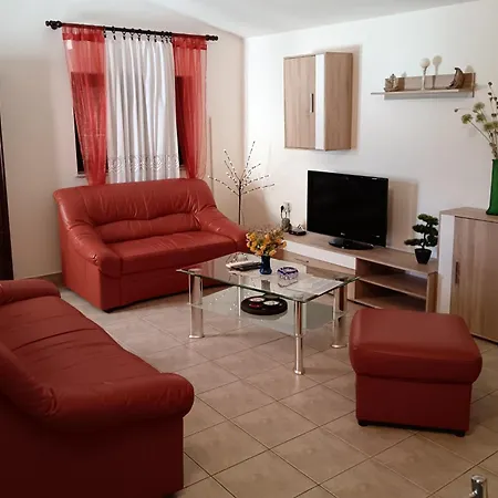 With Parking Space - Lozice, - 25367 Vir