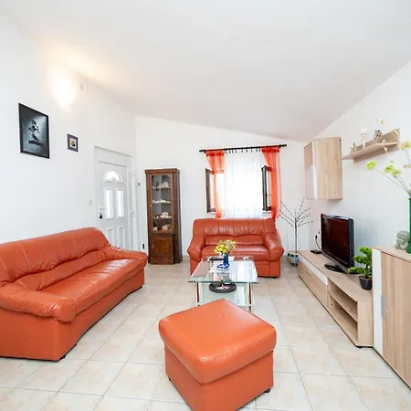 With Parking Space - Lozice, - 25367 * Vir