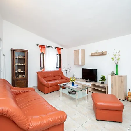 With Parking Space - Lozice, - 25367 Apartmán *